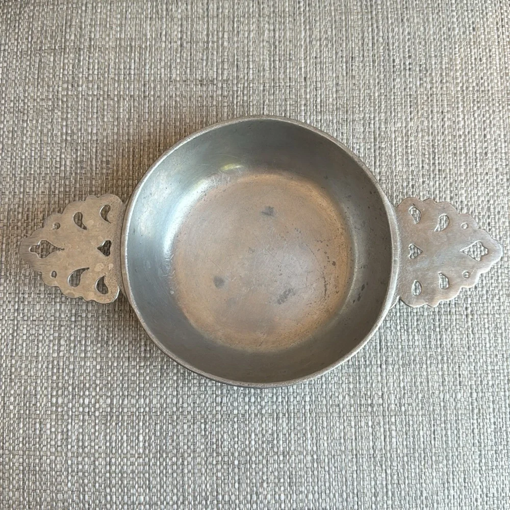 Vintage Wilton Bicentennial Pewter Serving Bowl With Ornate Handles